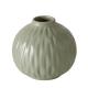 Vase Zalina en porcelaine vert mat