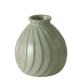 Vase Zalina en porcelaine vert mat